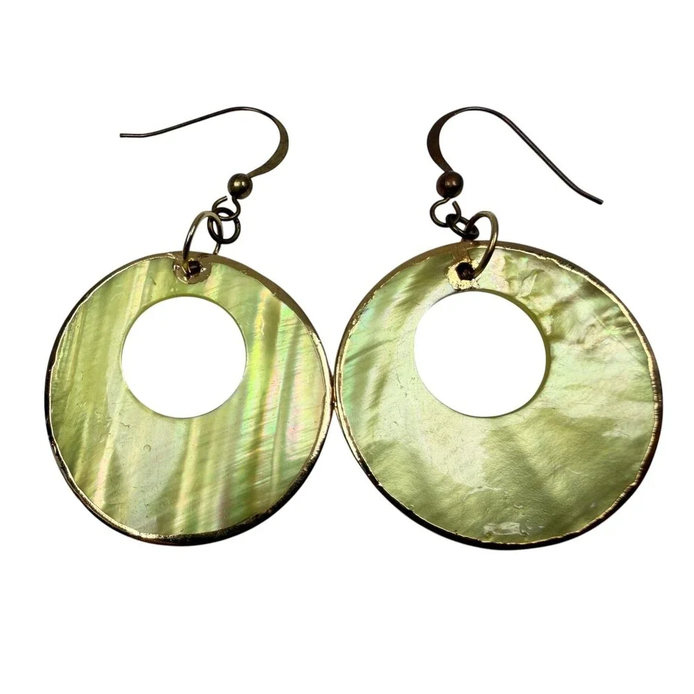 Vintage 1970s Mother of Pearl Shell Hoop Earrings Gold Tone Dangle Boho Coastal